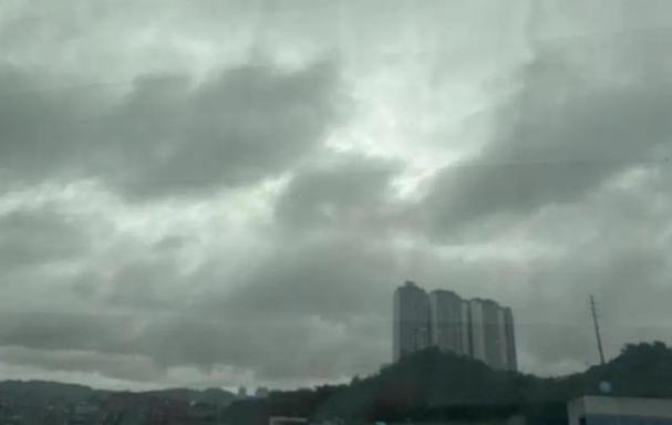 贵州省镇宁布依族苗族自治县发布雷电黄色预警_5