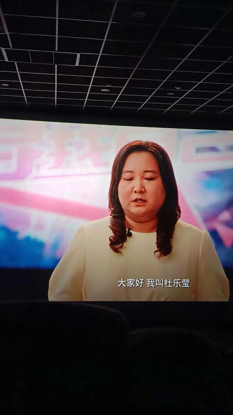 贾玲一年多减下100斤!很励志,但医生劝你不要乱学