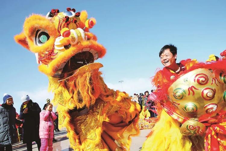锦绣中国年|假日消费业态多样 处处洋溢着新春气息