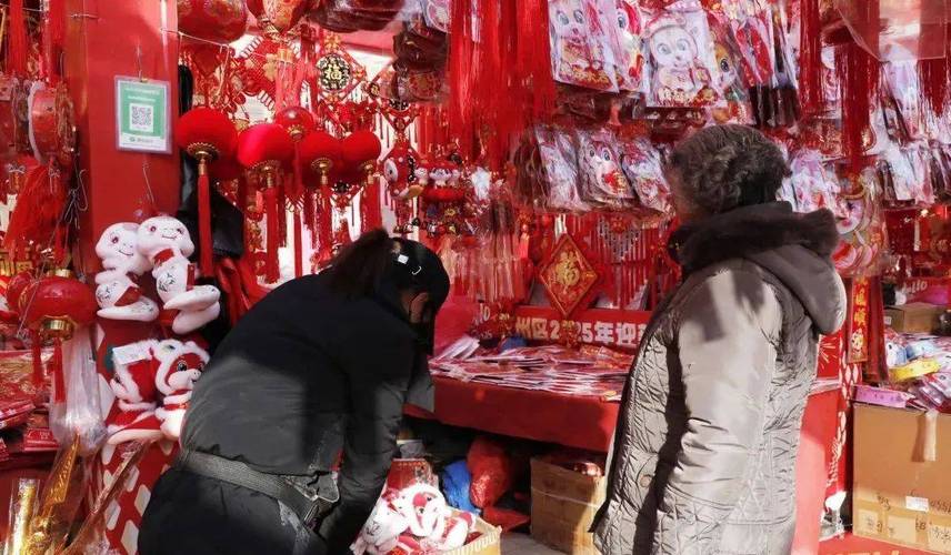 (新春走基层)秦巴山区“搬”出新年味:网购年货成新潮