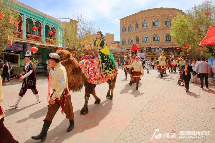 高质量发展中国行·新疆篇丨热巴带火一座城?喀什古城开出160余家旅拍店