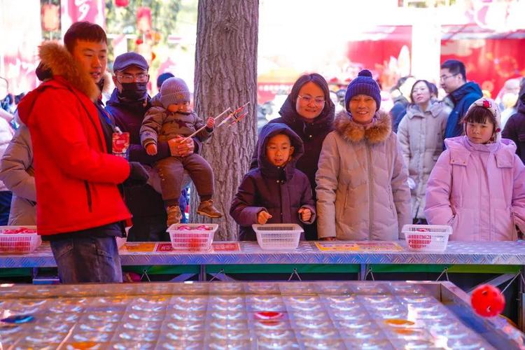 看仿清祭地表演、品美食、买文创……地坛庙会火热开幕