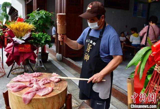 福建三明:两岸千人体验沙县小吃技艺