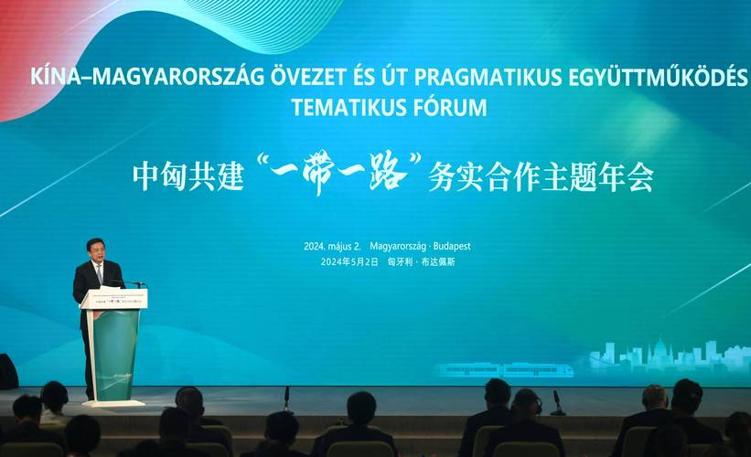 傅华会见比利时通讯社社长