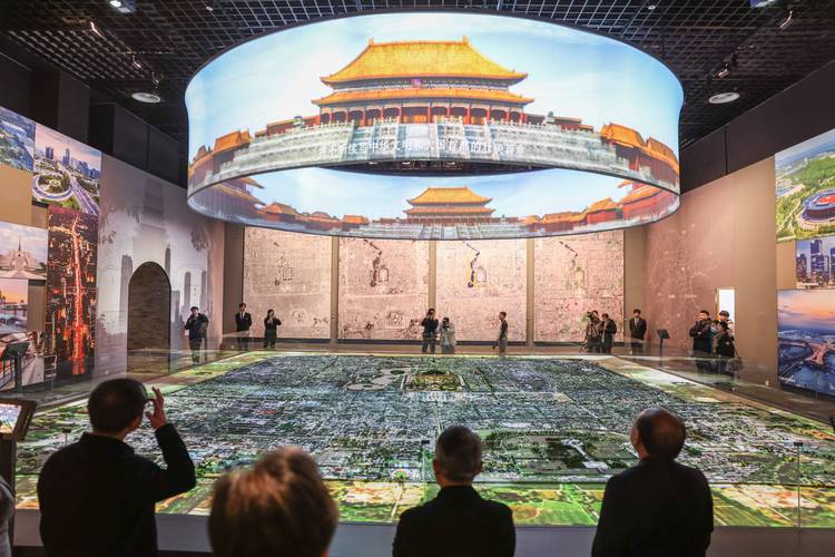 长安街沙盘与中轴线模型展现北京老城文化底蕴