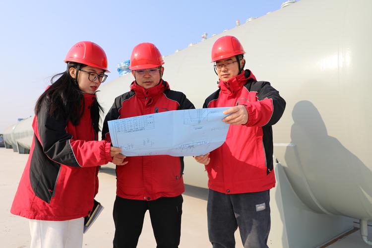 “春节我在岗,共建自贸港”——海南自贸港重要项目春节施工现场扫描